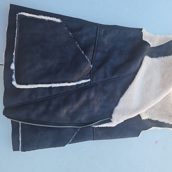 Zara Cream Faux Fur Jacket - Picture 4 of 7